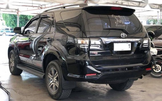 Selling Toyota Fortuner 2015 Automatic Diesel in Makati-7