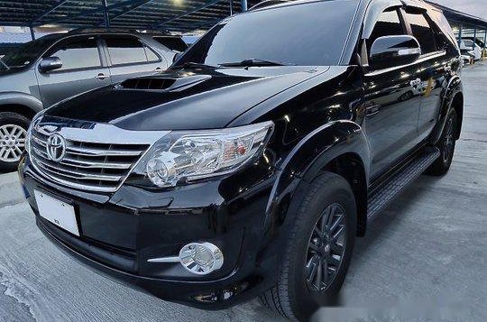 Selling Black Toyota Fortuner 2015 Automatic Diesel in Paranaque 