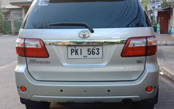 2nd Hand Toyota Fortuner 2010 Automatic Diesel for sale in Quezon City-2