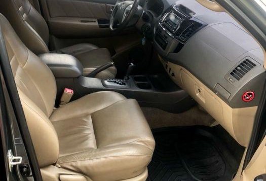 2nd Hand Toyota Fortuner 2012 at 49000 km for sale in Quezon City-8