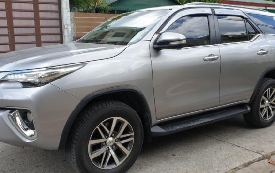 Silver Toyota Fortuner 2017 at 20000 km for sale in Quezon City-1