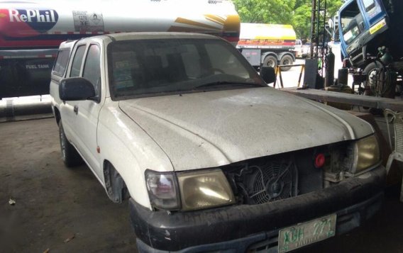 Toyota Hilux 2003 Manual Diesel for sale in Meycauayan-1