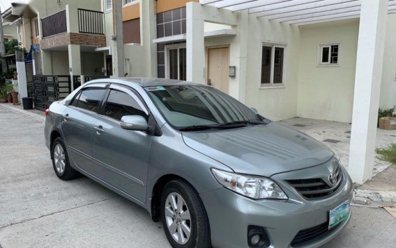 Selling 2nd Hand Toyota Altis 2012 in Angeles-3