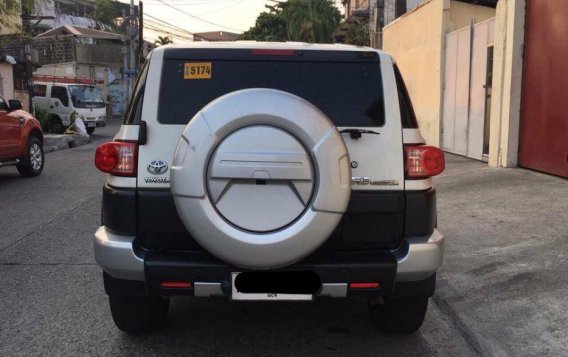 Selling 2nd Hand Toyota Fj Cruiser 2015 in Quezon City-2