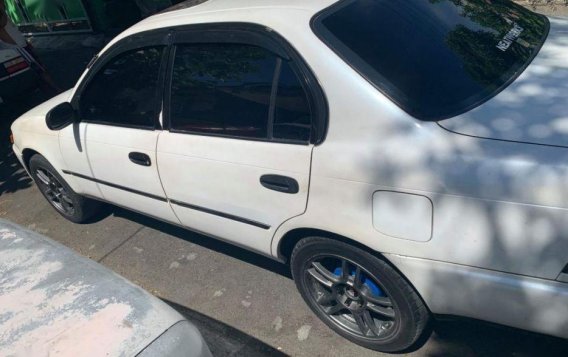 Selling 2nd Hand Toyota Corolla 1997 Manual Gasoline at 110000 km in Las Piñas-3