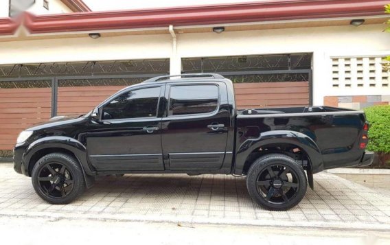 2015 Toyota Hilux for sale in Quezon City-1