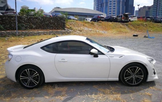 Selling 2nd Hand Toyota 86 2013 at 28167 km in Pasig-3