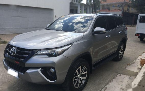 Selling 2nd Hand Toyota Fortuner 2017 in Quezon City-1