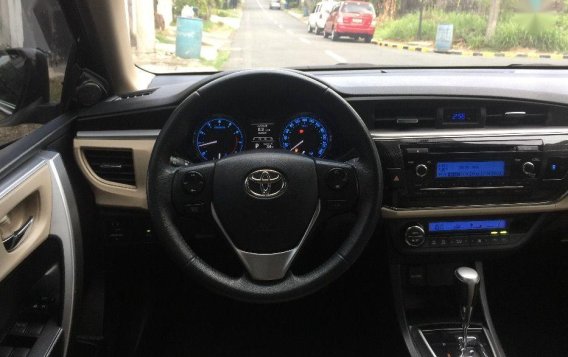 Selling Toyota Altis 2015 at 60000 km in Quezon City-4