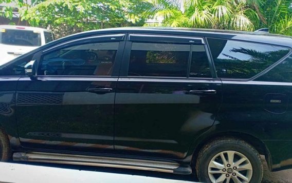 Selling 2nd Hand Toyota Innova in Cagayan de Oro-1