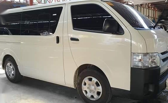 Selling 2nd Hand Toyota Hiace 2019 in Marikina