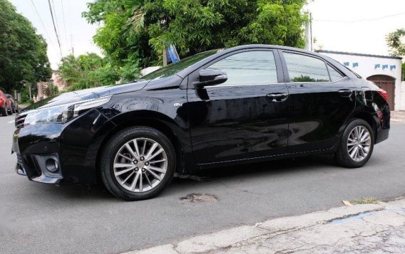 Selling Toyota Altis 2015 at 60000 km in Quezon City-5