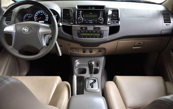 Toyota Fortuner 2012 Automatic Diesel for sale in Las Piñas-6