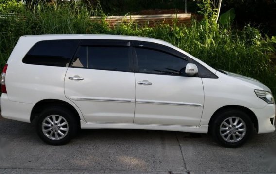 Selling Toyota Innova 2012 Automatic Diesel in Quezon City-2