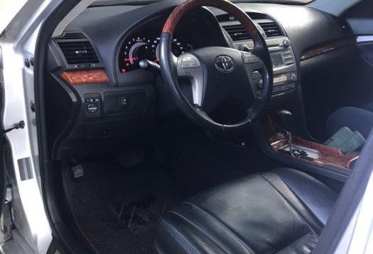 2nd Hand Toyota Camry 2010 for sale in San Fernando-5