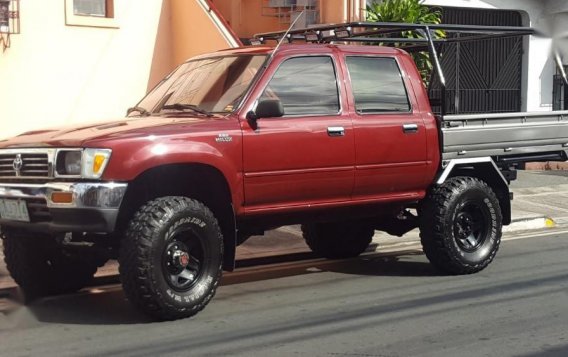 Selling Toyota Hilux 1995 at 130000 km in Manila-1
