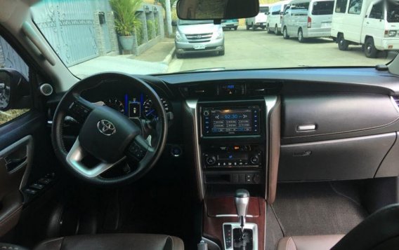 Selling 2nd Hand Toyota Fortuner 2017 in Quezon City-4