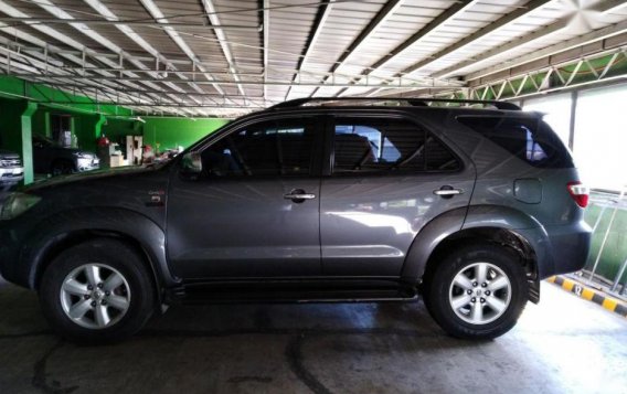 Toyota Fortuner 2011 Automatic Diesel for sale in Las Piñas-1