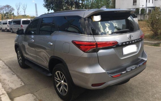 Selling 2nd Hand Toyota Fortuner 2017 in Quezon City-2