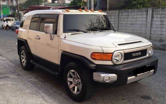 Selling 2nd Hand Toyota Fj Cruiser 2015 in Quezon City