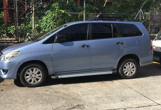 Sell 2nd Hand 2013 Toyota Innova at 102000 km in Manila-8