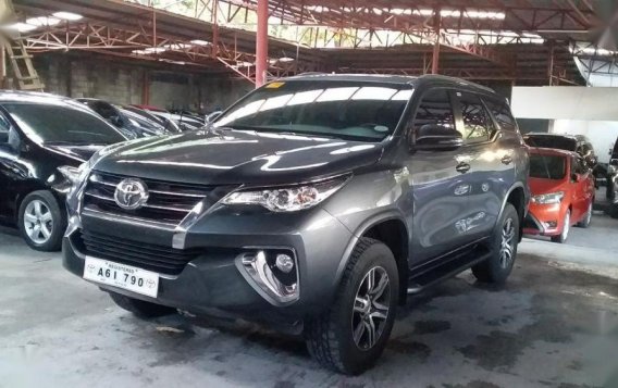 Gray Toyota Fortuner 2018 for sale in Quezon City-1