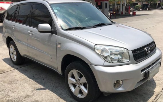 Selling 2nd Hand Toyota Rav4 2004 in Caloocan-1