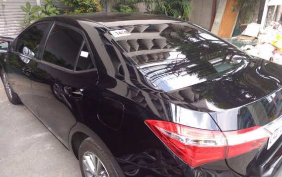 Selling Toyota Altis 2017 Manual Gasoline in Quezon City