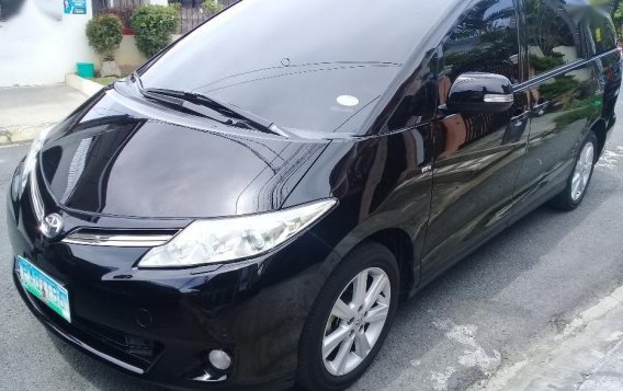 2nd Hand Toyota Previa 2010 at 70000 km for sale-1
