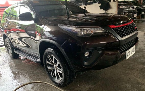 Brown Toyota Fortuner 2018 Automatic Diesel for sale in Quezon City-1