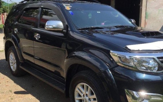 Sell 2nd Hand 2014 Toyota Fortuner Manual Diesel at 70000 km in Tanauan-3