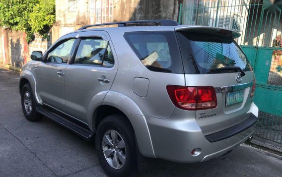 Selling Toyota Fortuner 2006 at 144000 km in Lipa-6