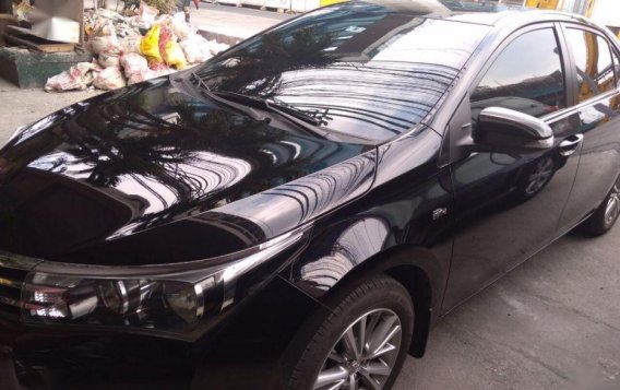 Selling Toyota Altis 2017 Manual Gasoline in Quezon City-1