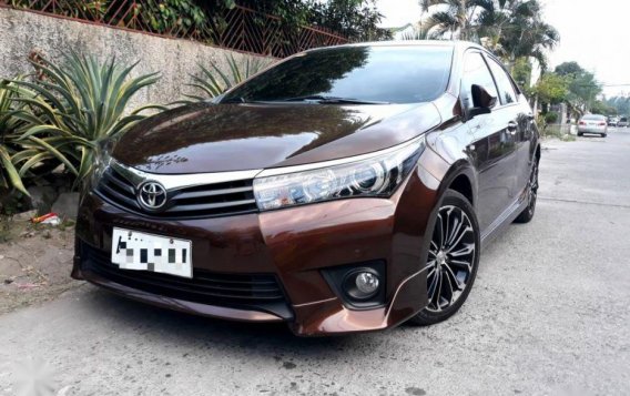 2nd Hand Toyota Corolla Altis 2014 at 36000 km for sale-2