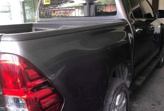 Selling 2nd Hand Toyota Hilux 2016 in Angeles-6