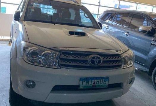 2nd Hand Toyota Fortuner 2011 Automatic Diesel for sale in Silang-1