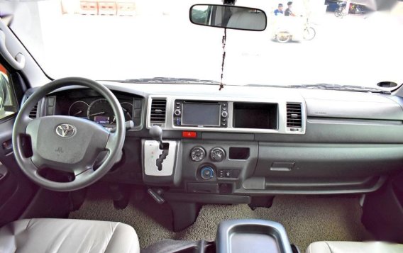 Sell 2nd Hand 2017 Toyota Hiace at 20000 km in Lemery-5