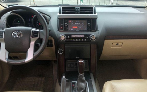 Selling 2nd Hand Toyota Land Cruiser Prado 2016 in Pasig-3
