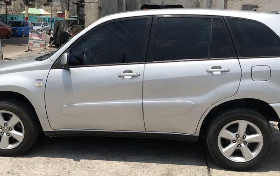 Selling 2nd Hand Toyota Rav4 2004 in Caloocan-5