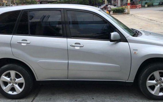 Selling 2nd Hand Toyota Rav4 2004 in Caloocan-2