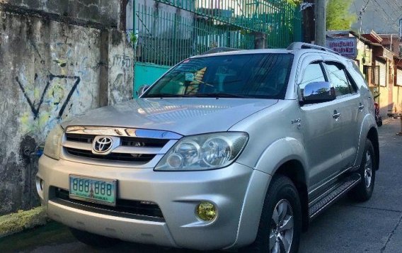 Selling Toyota Fortuner 2006 at 144000 km in Lipa-8