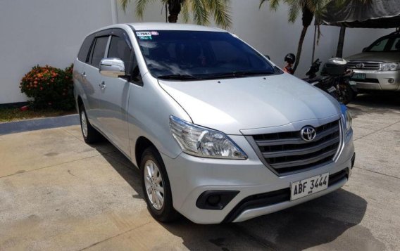 2nd Hand Toyota Innova 2015 at 40000 km for sale-1