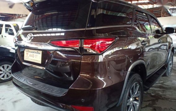 Brown Toyota Fortuner 2018 for sale in Quezon City-3