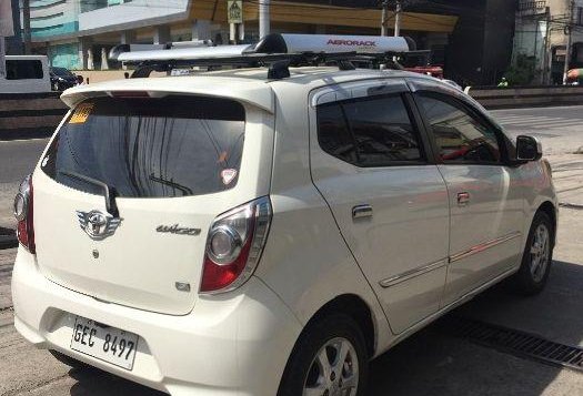 Selling White Toyota Wigo 2016 Automatic Gasoline at 40000 km in Minglanilla-2