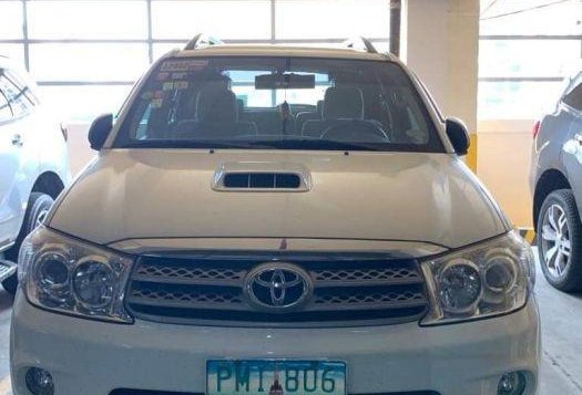 2nd Hand Toyota Fortuner 2011 Automatic Diesel for sale in Silang-2