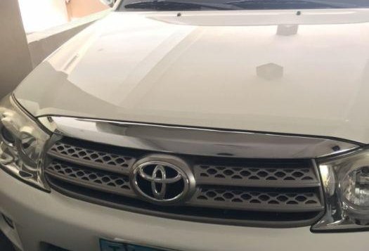 Selling 2nd Hand Toyota Fortuner 2011 in Manila-2