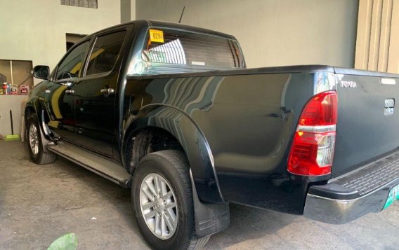 Selling 2nd Hand Toyota Hilux 2013 at 80000 km in Bacoor-1