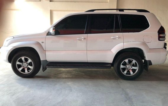 2nd Hand Toyota Land Cruiser Prado 2005 at 130000 km for sale-3