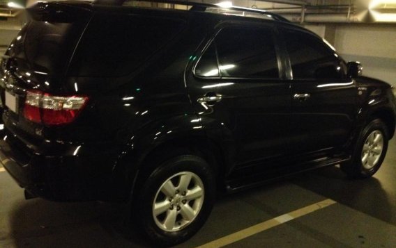 Sell Black 2010 Toyota Fortuner Automatic Gasoline at 110000 km in San Juan-2