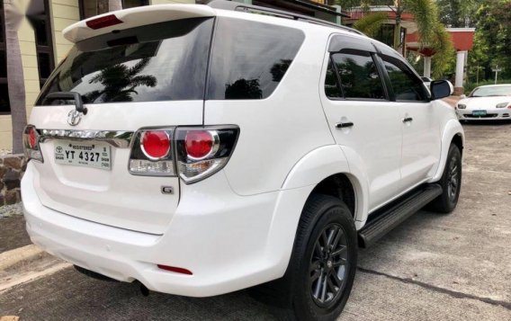 Selling 2nd Hand Toyota Fortuner 2016 in Angeles-3